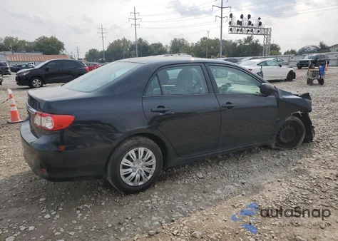 2013 Toyota Corolla Base z USA, uszkodzony, nr VIN 2T1BU4EE1DC074872